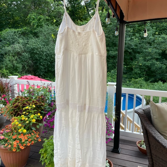 Maxi Spaghetti Strap Sundress- Size Medium - Picture 4 of 4